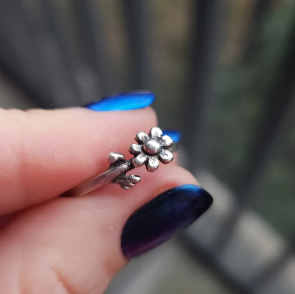 Handmade Sterling Silver 925 Daisy Flower Wrap Around Ring Sz 4.75 - Picture 4 of 7